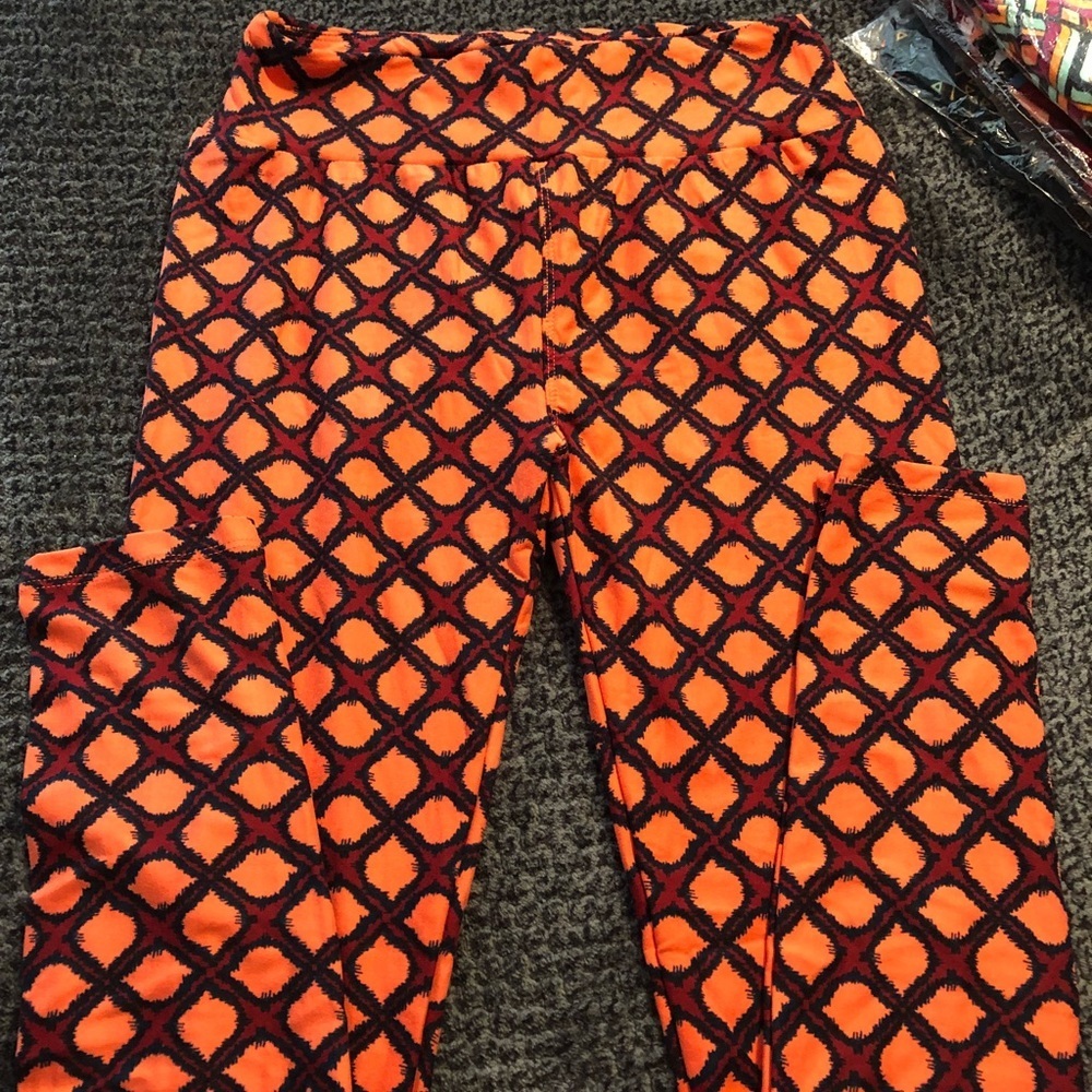 🔹 4 for $30 Lularoe OS Leggings